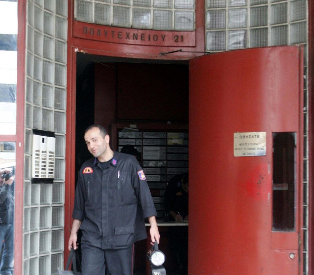 Θεσσαλονίκη: Εγκλωβίστηκαν σε ασανσέρ εξαιτίας διακοπής ρεύματος