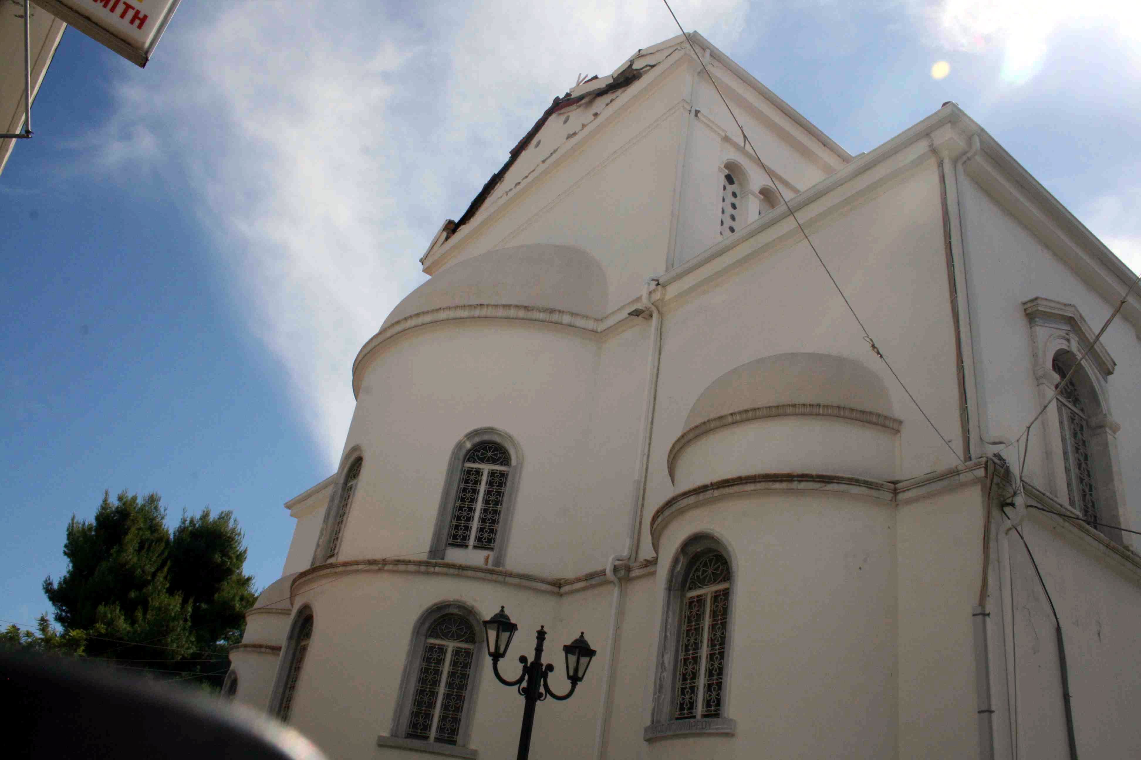 Ηλεία: Έκλεψαν τα τάματα από την εκκλησία