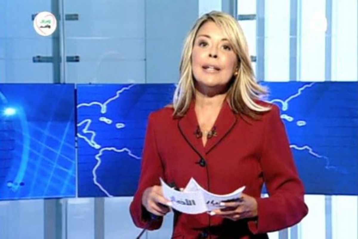 Διαμαρτυρία μουσουλμάνας δημοσιογράφου φορώντας σταυρό