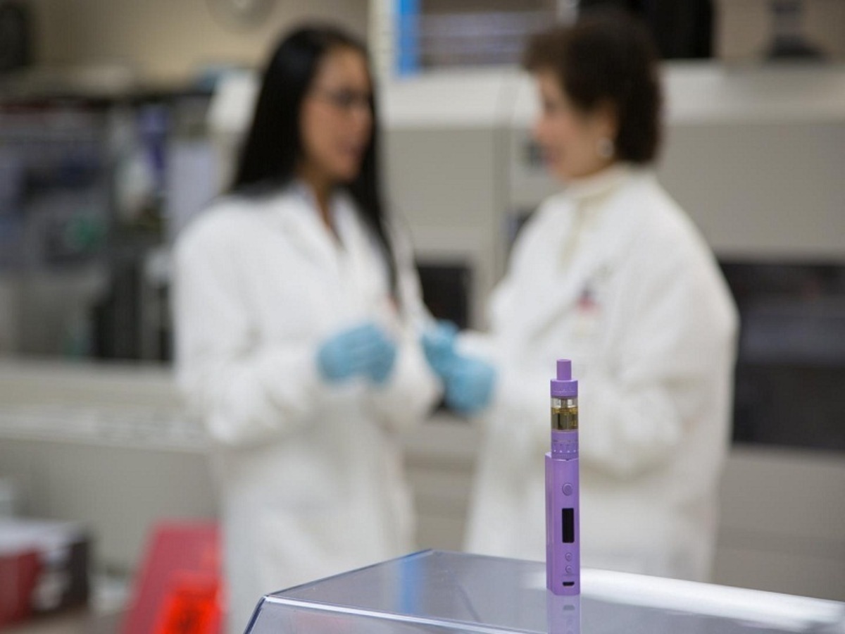 Ηλεκτρονικό τσιγάρο: Μεγάλο κίνδυνο αποκάλυψε νέα έρευνα – Δείτε τι ισχύει!