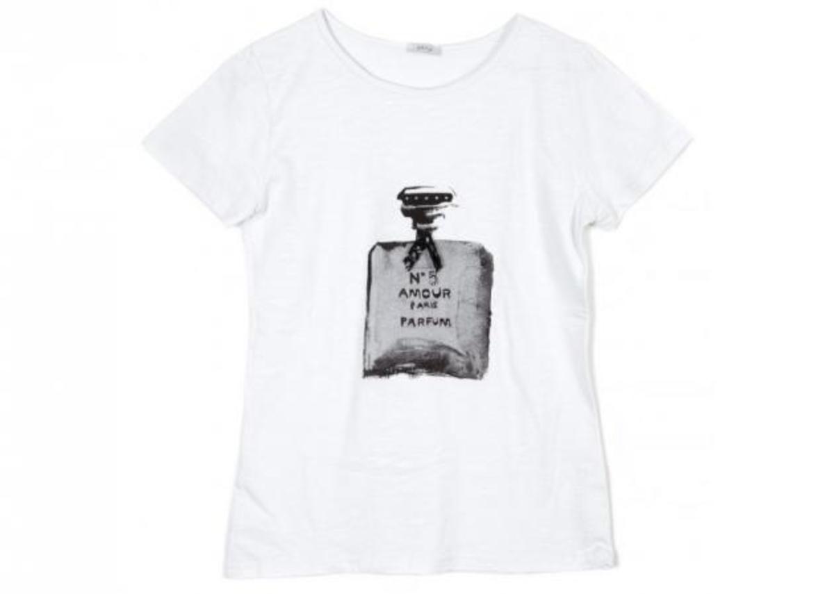 Λευκό t-shirt με στάμπα: Δικό σου με ένα “κλικ”