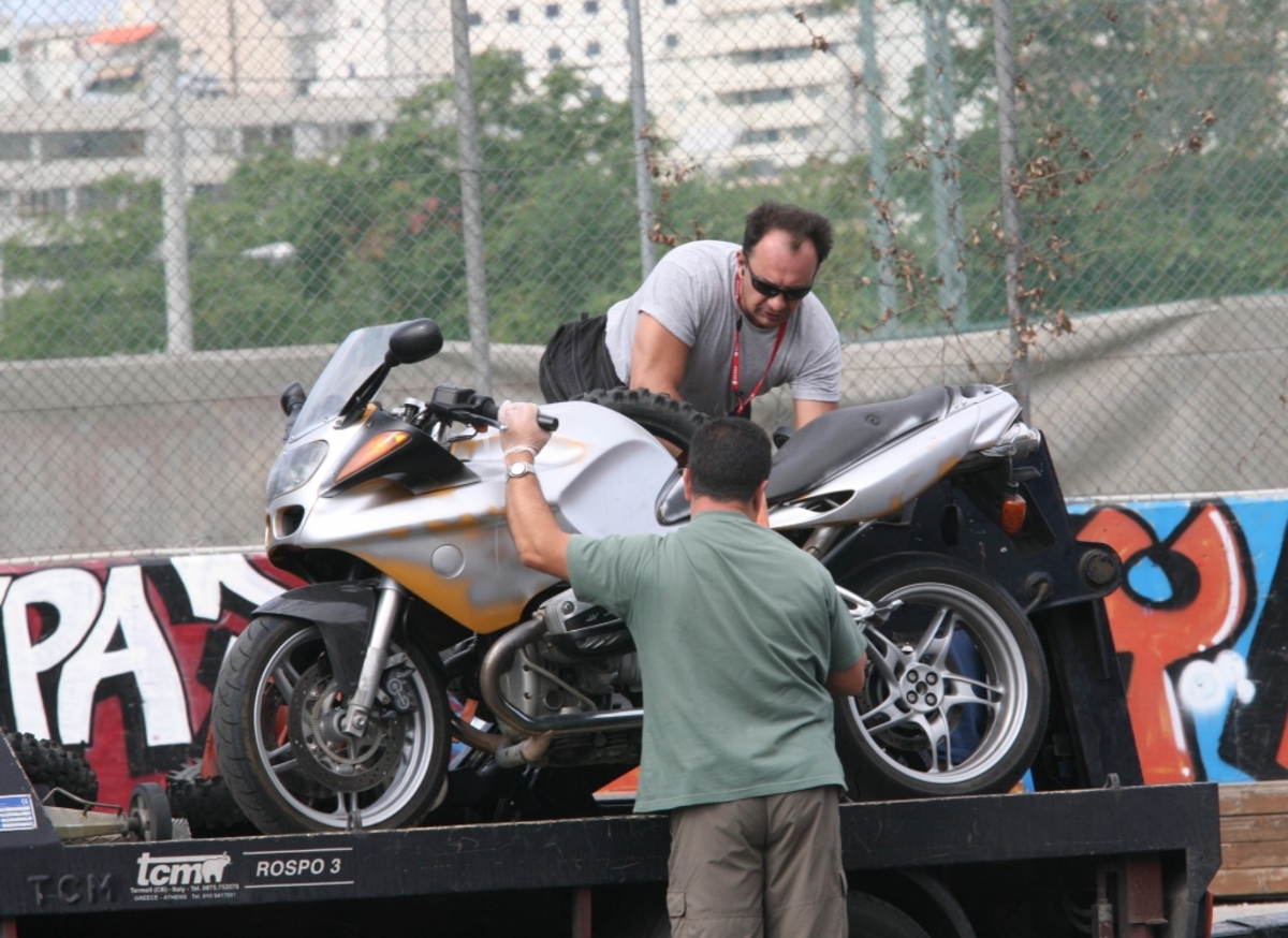 Θεσσαλονίκη: 23χρονος νεκρός στην άσφαλτο