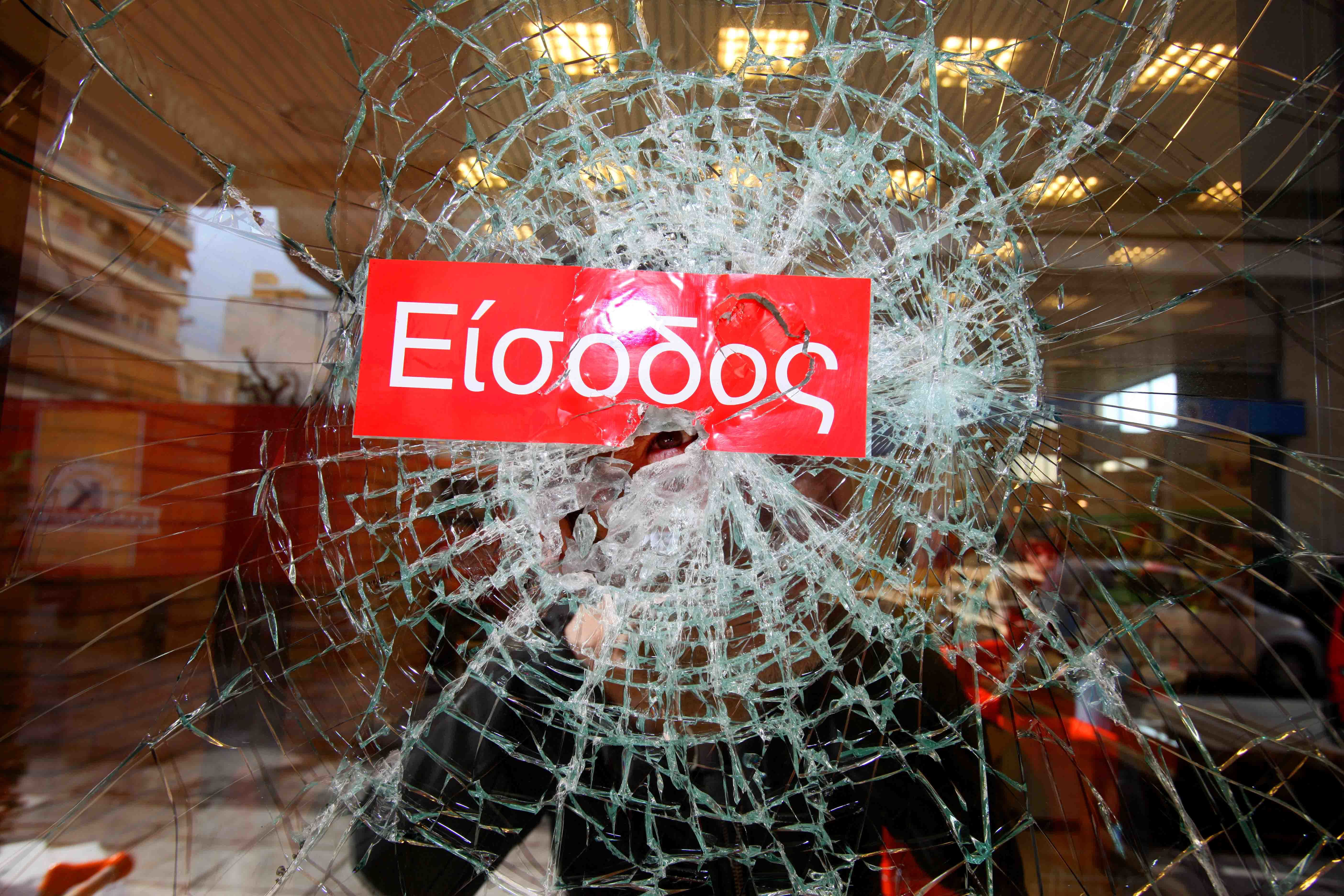 Θεσσαλονίκη: Ένοπλη ληστεία σε super market