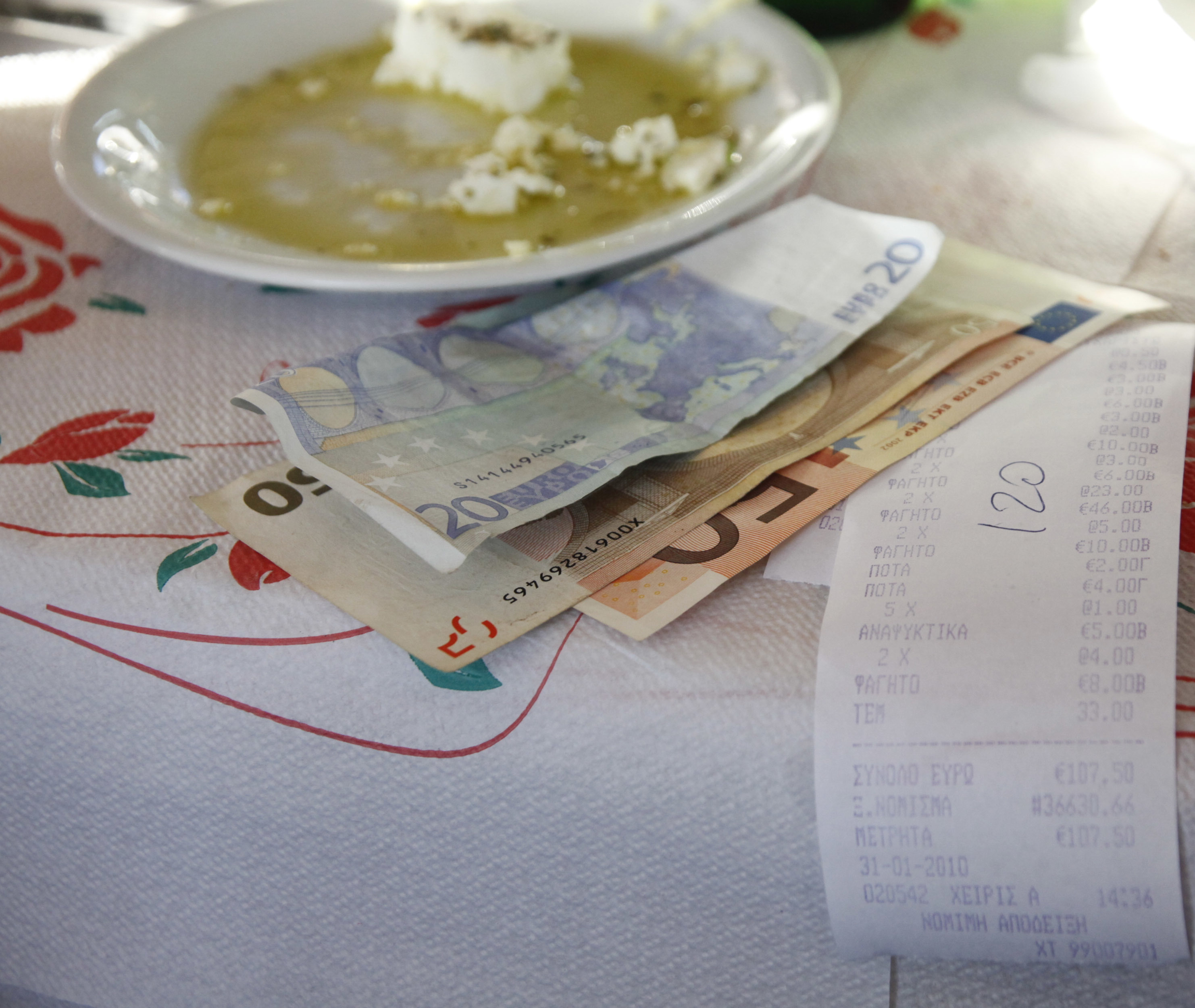 Προσφυγή φοροτεχνικών στο ΣτΕ για την αύξηση του ΦΠΑ!