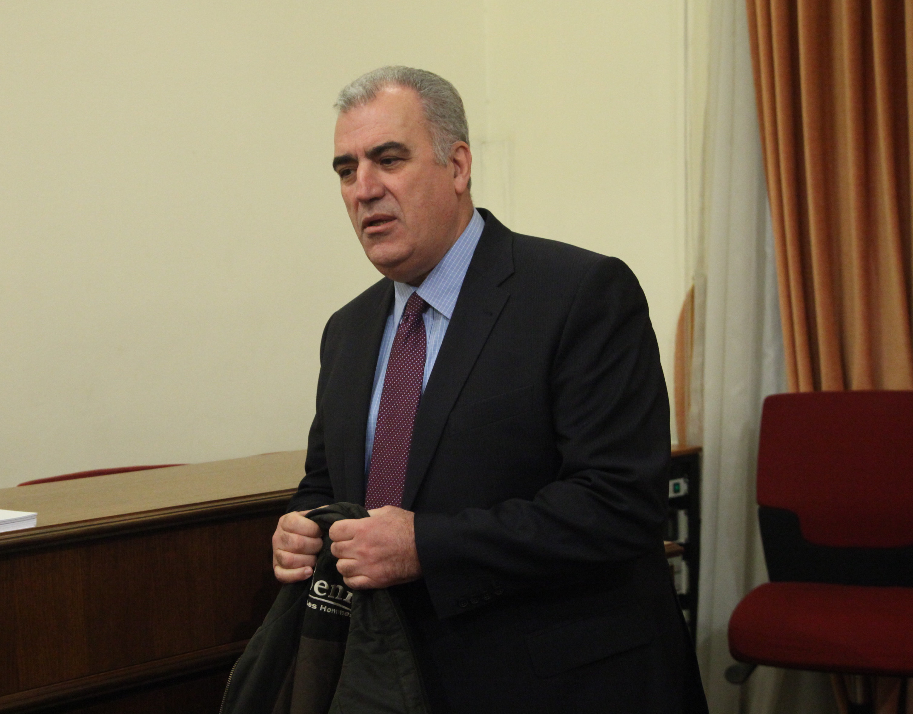 Προσωρινή διαρχία στο ΠΑΣΟΚ προτείνει ο Δημ. Ρέππας