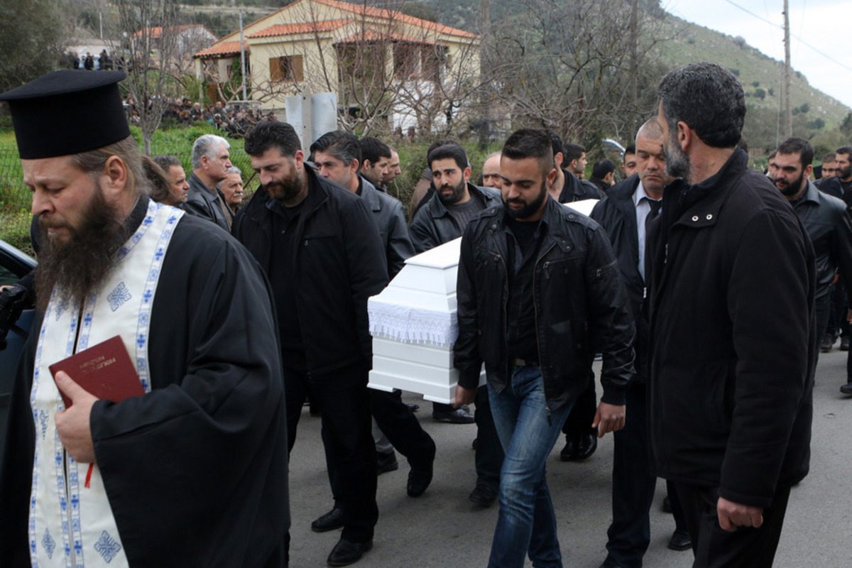 Εντολή της εισαγγελίας σε Google και Twitter να δώσουν στοιχεία για τους υβριστές του Βαγγέλη Γιακουμάκη