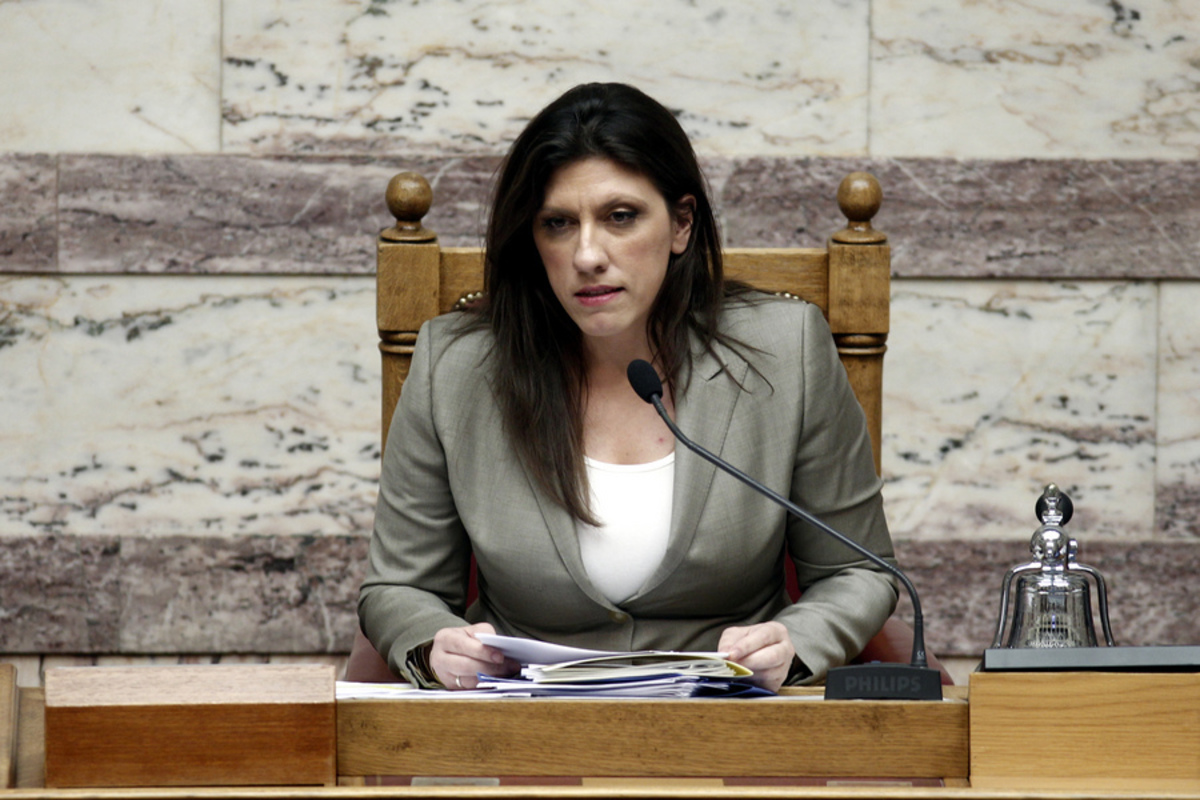 Η τρυφερή στιγμή της Ζωής Κωνσταντοπούλου