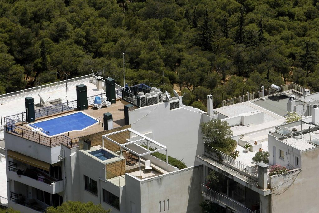 Στη φάκα της εφορίας 772 οφειλέτες με βίλες στην Εκάλη, Φιλοθέη, Ψυχικό, Βουλιαγμένη και Πανόραμα