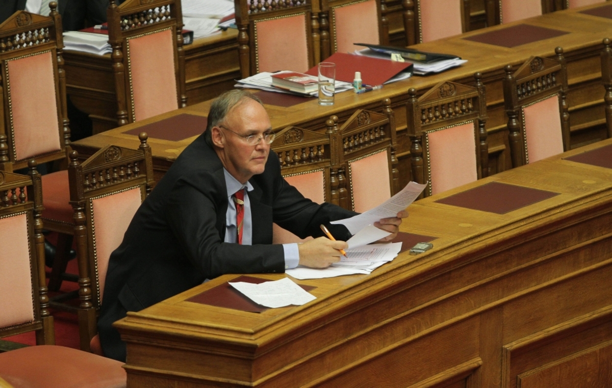 Π.Δούκας: “Δεν ξέρω αν πήραν στο λαιμό τους τον Καραμανλή”