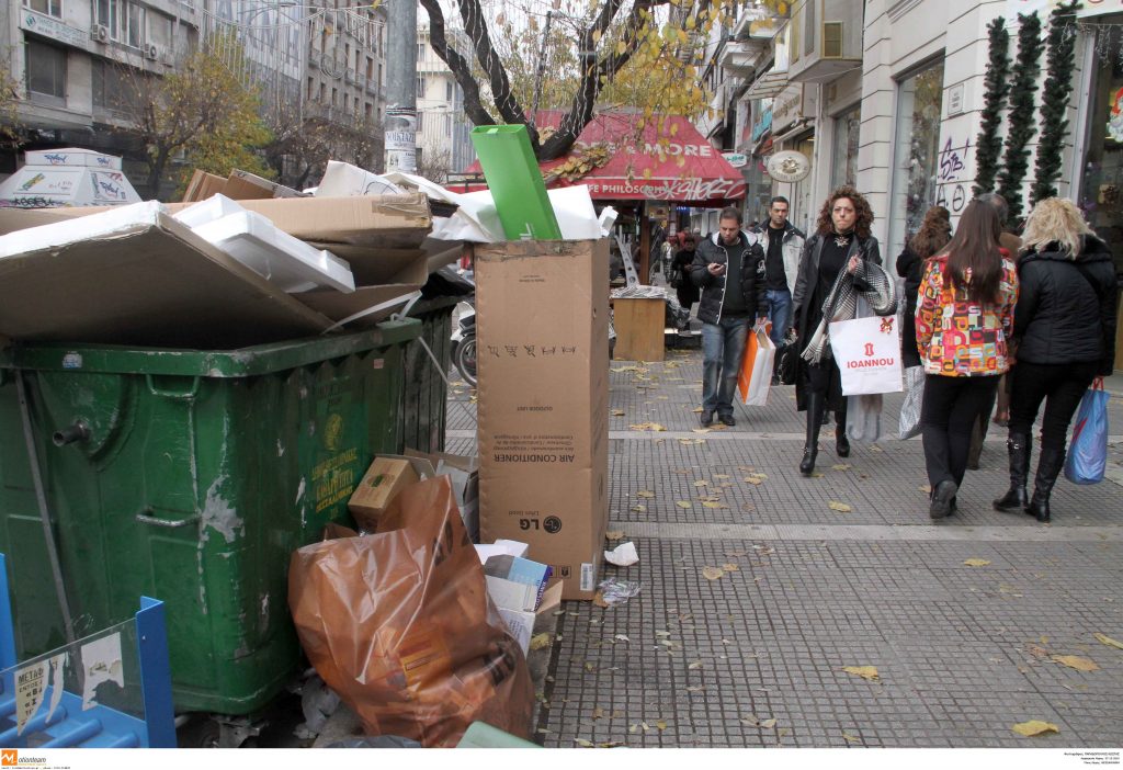Απαλλάχθηκε η Θεσσαλονίκη από τους τόνους σκουπιδιών