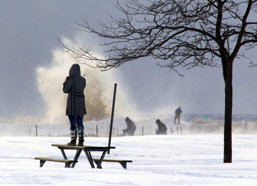 Φθιώτιδα: Ξεπέρασε τα 50 εκατοστά το χιόνι – Κλειστά τα σχολεία της περιοχής