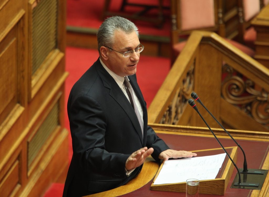 Μαρκόπουλος προς Χρυσοχοϊδη: “Σχεδιάζετε μια χώρα με μισθούς Βουλγαρίας, φόρους Σουηδίας και κοινωνικό κράτος Μαλάουι”