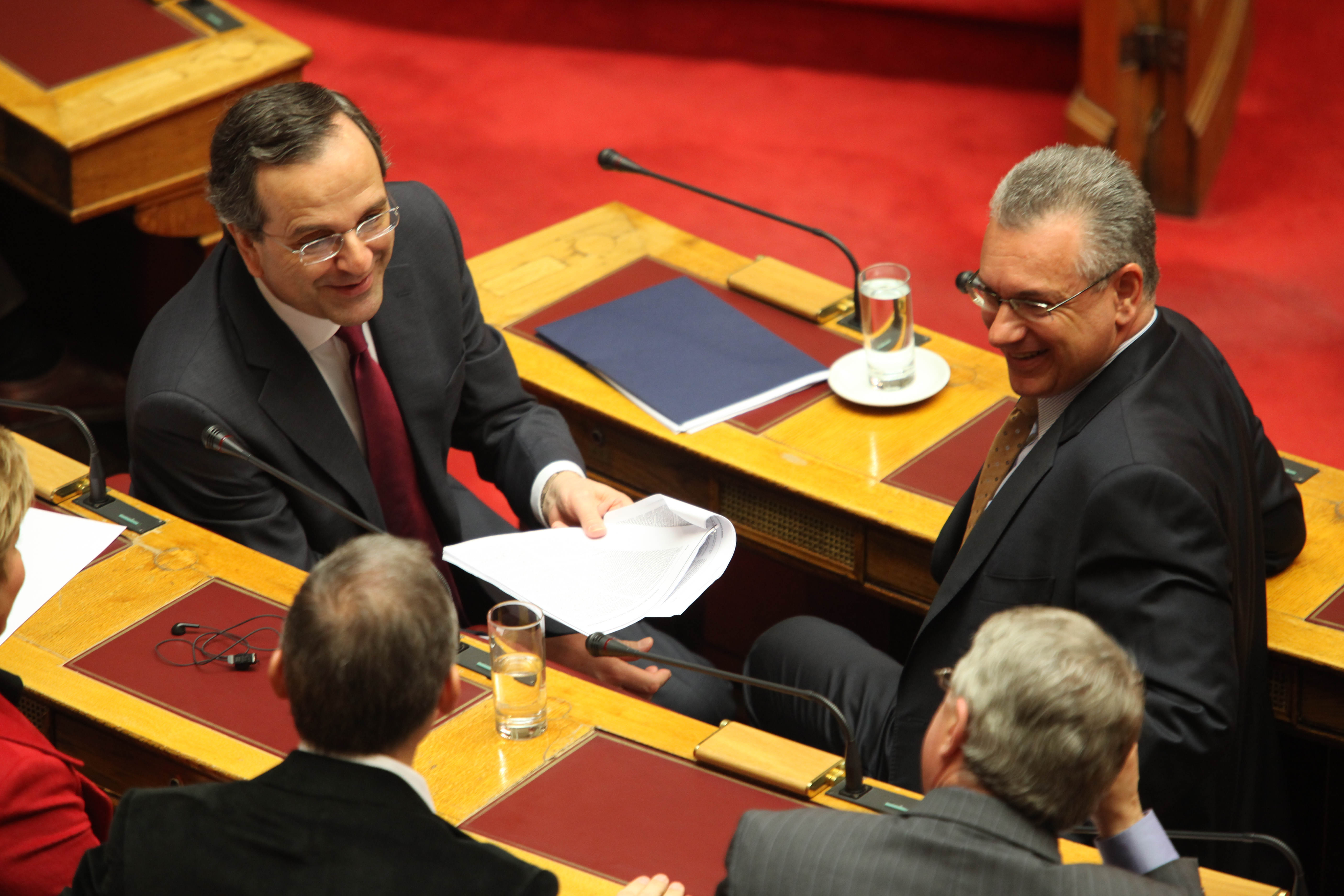 “Στο μαντρί” επιστρέφει ο Κώστας Μαρκόπουλος