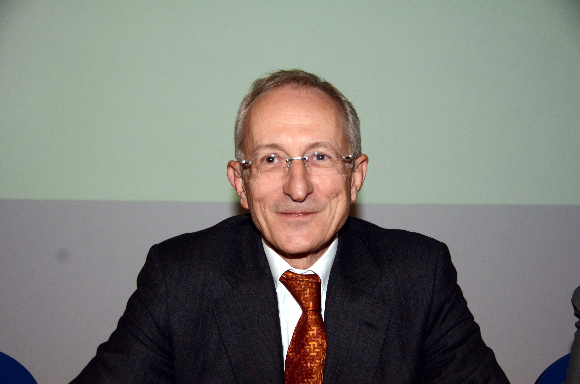 Παρέμβαση εισαγγελέα για τα 8 εκατ. που έβγαλε ο πρώην διοικητής της ΑΤΕ στο εξωτερικό