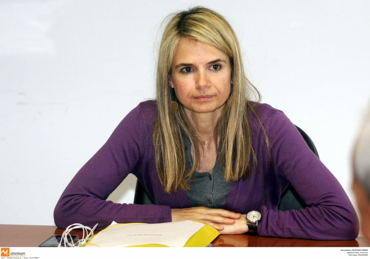 Στους 152 οι βουλευτές του ΠΑΣΟΚ – Ανεξαρτητοποιήθηκε η Μ.Αποστολάκη