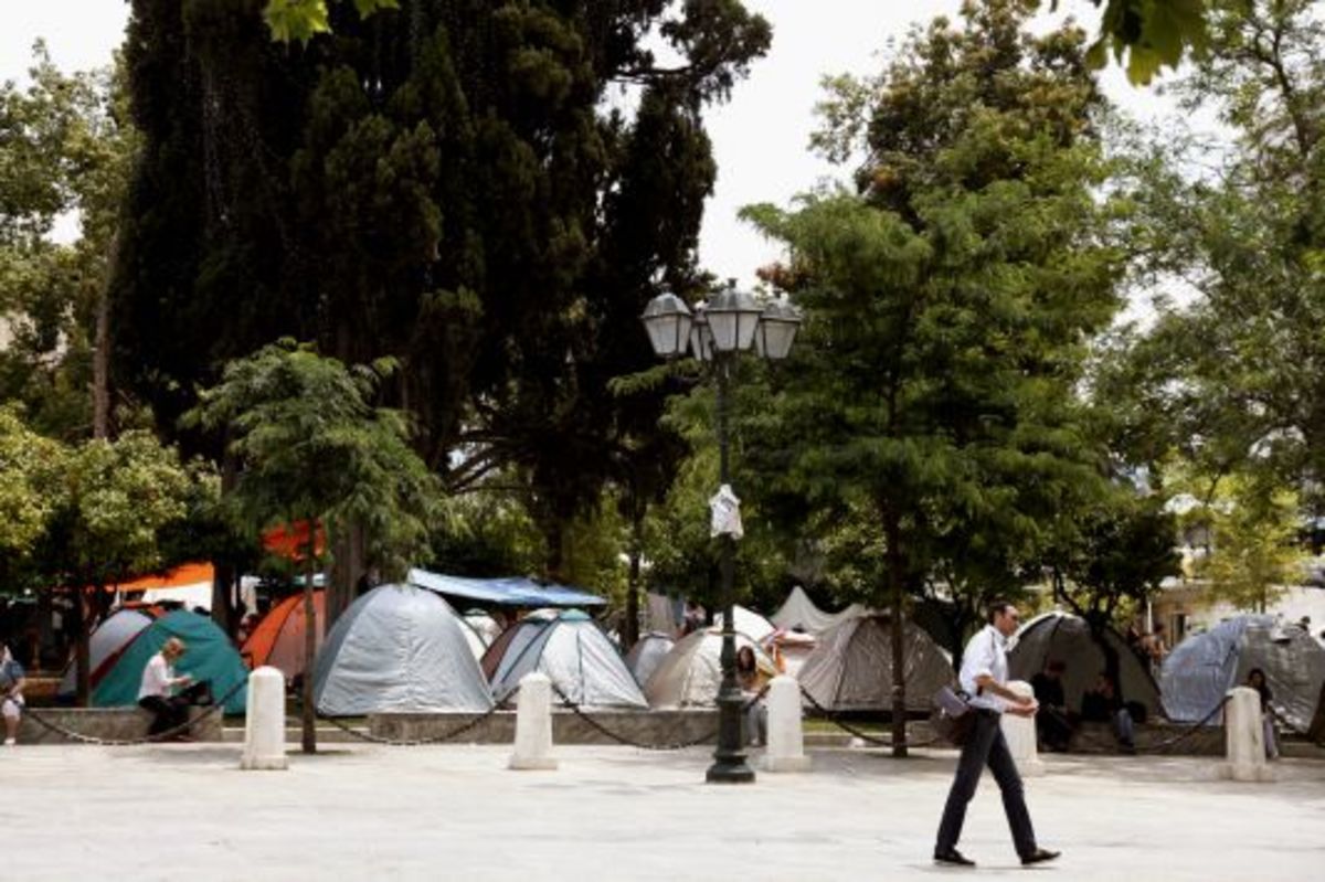 Παπουτσής: Αν ο δήμος θελήσει να αδειάσει την πλατεία, θα βοηθήσω