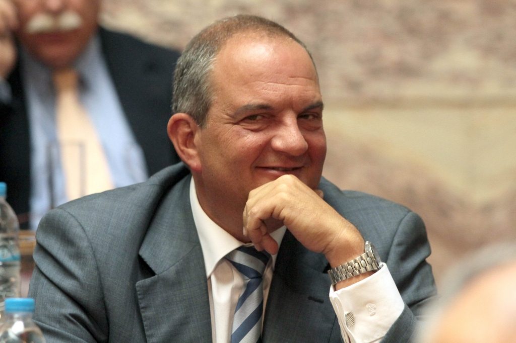 Σε ποιούς είπε ο Καραμανλής: “Μ’αυτό το πολιτικό σύστημα δεν θέλω να έχω καμία σχέση”