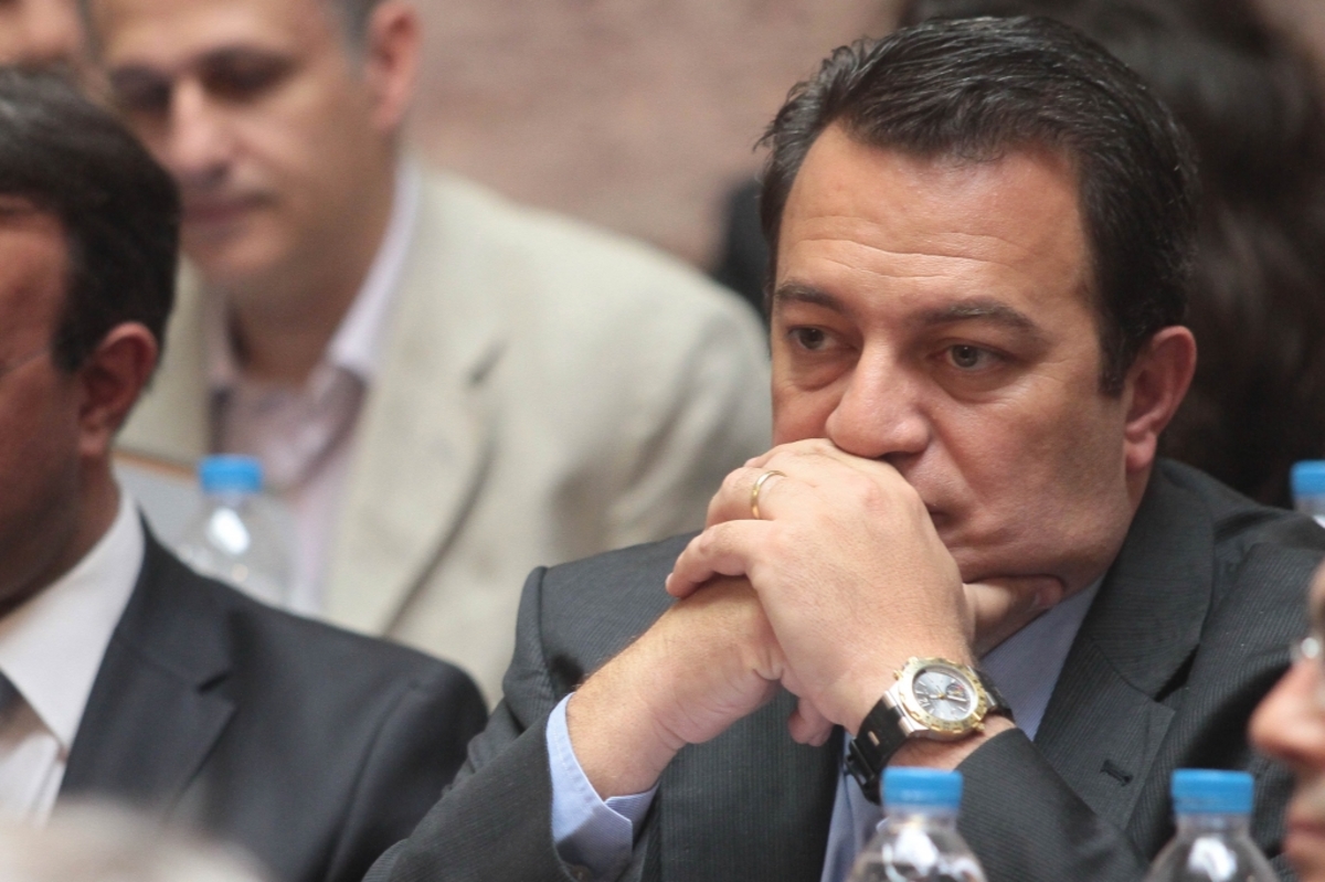 “Οι ηλίθιοι είναι αήττητοι”