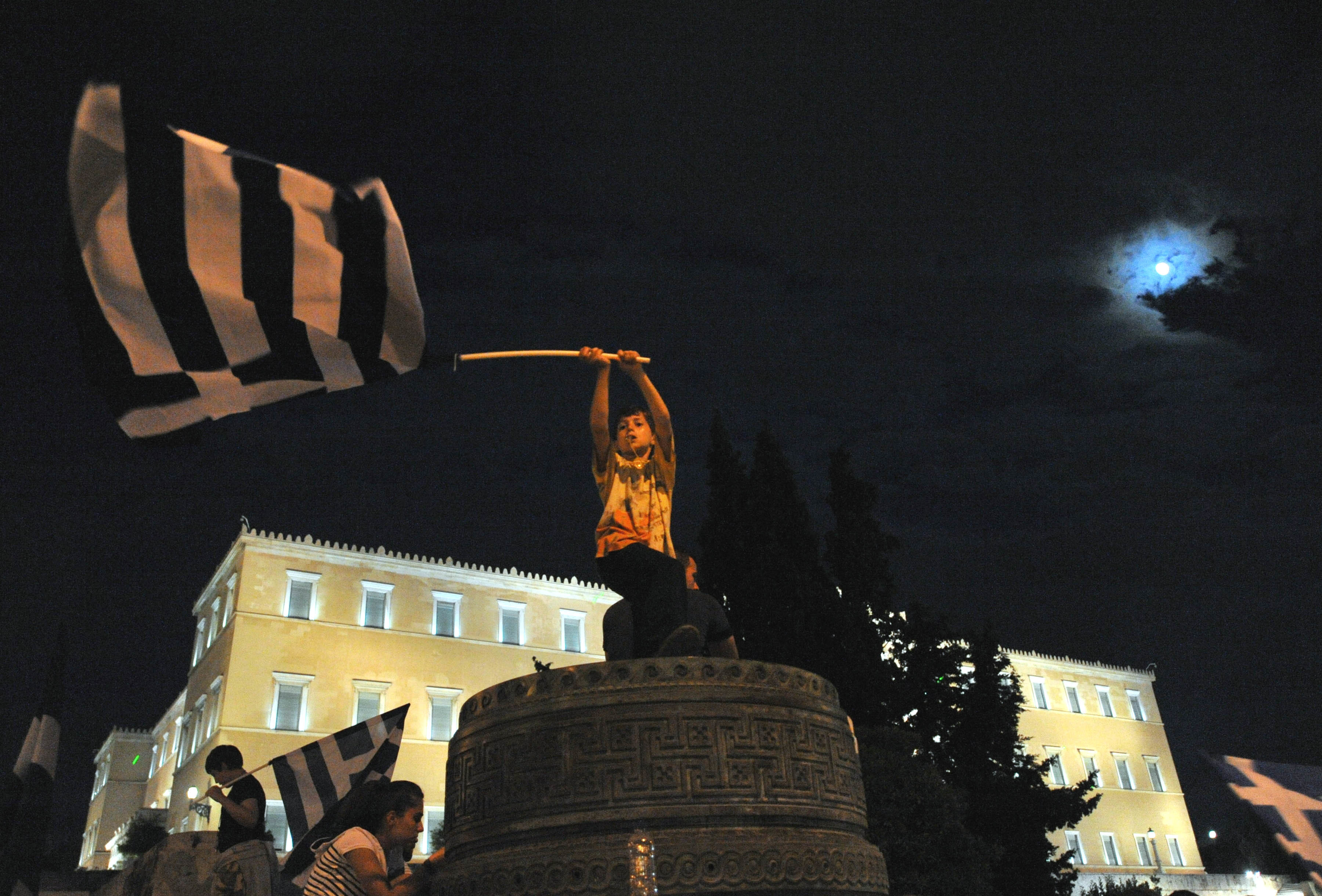 Έδωσαν ραντεβού αγανάκτησης Τετάρτη 07:00 το πρωί στη Βουλή