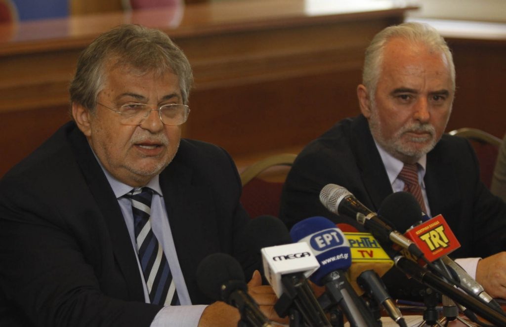 Μισές αλήθειες: “Δεν θα υπάρξει περικοπή της κύριας σύνταξης το 2012”