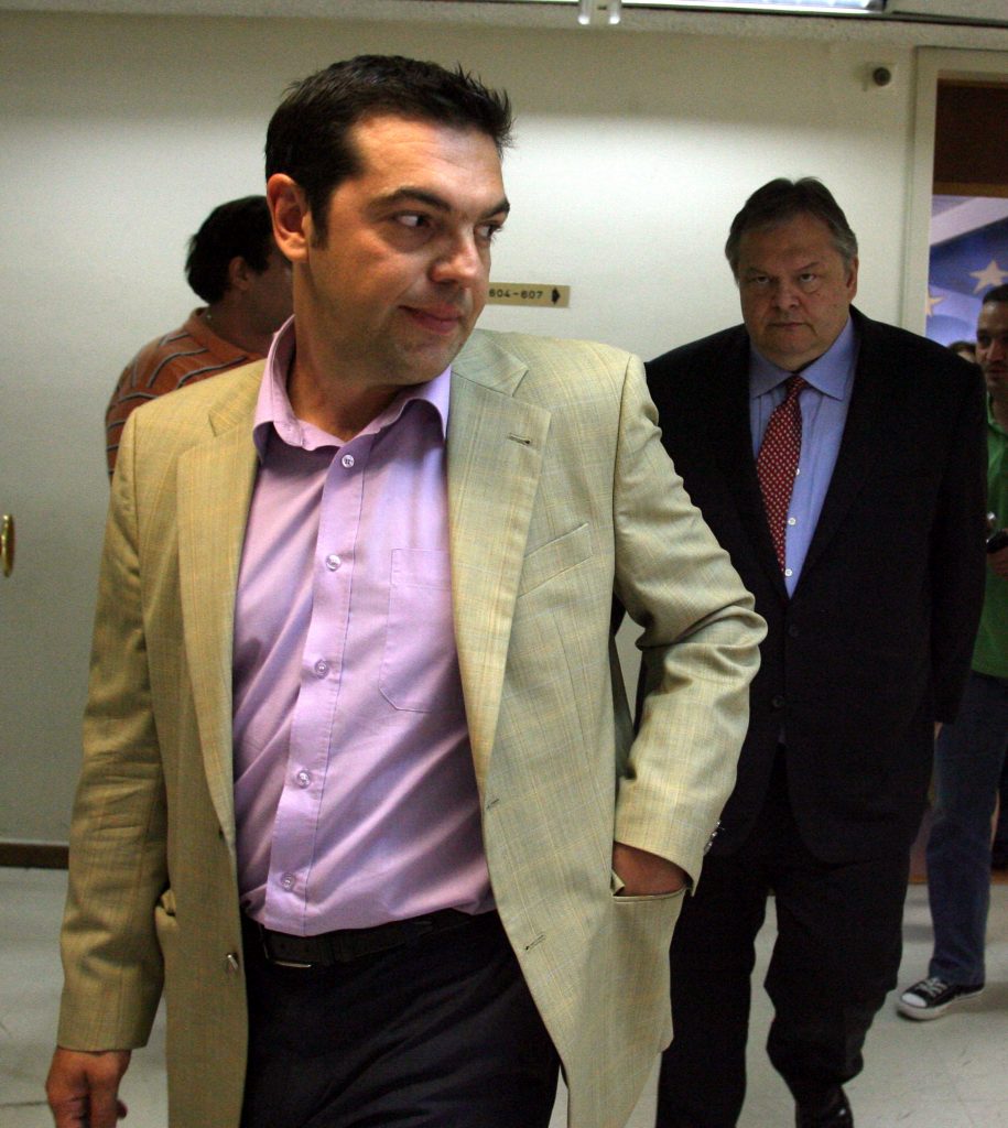 “Κλέβει” ο ΣΥΡΙΖΑ τα γενέθλια του ΠΑΣΟΚ;