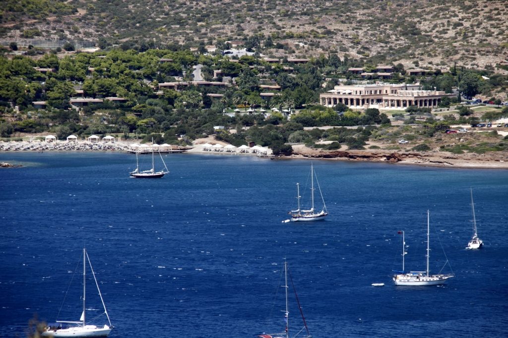 8 μποφόρ στο Αιγαίο αλλά και ζέστη παντού μέχρι και τα μέσα της εβδομάδας