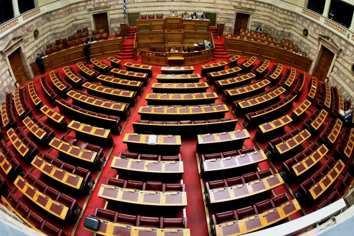 Ολα τα σενάρια: Πρόωρες εκλογές ή κυβέρνηση ΠΑΣΟΚ με νεο πρωθυπουργό;