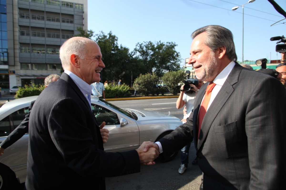 Κ.Ο ΠΑΣΟΚ: Παπανδρεϊκός πόλος με επικεφαλής τον Παπουτσή;