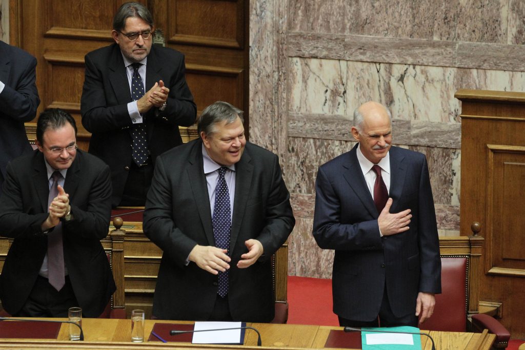 Διώτης και κάλπη μετατρέπουν σε αρένα τη Βουλή! “Θα γίνει μάχη” προειδοποιεί η αντιπολίτευση