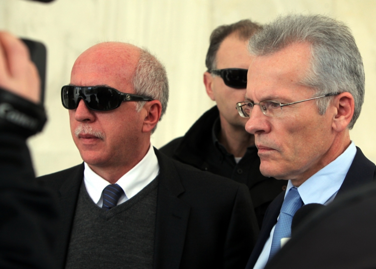 Και ζήσαν αυτοί καλά …. – Μένουν στις θέσεις τους οι εισαγγελείς Πεπόνης – Μουζακίτης