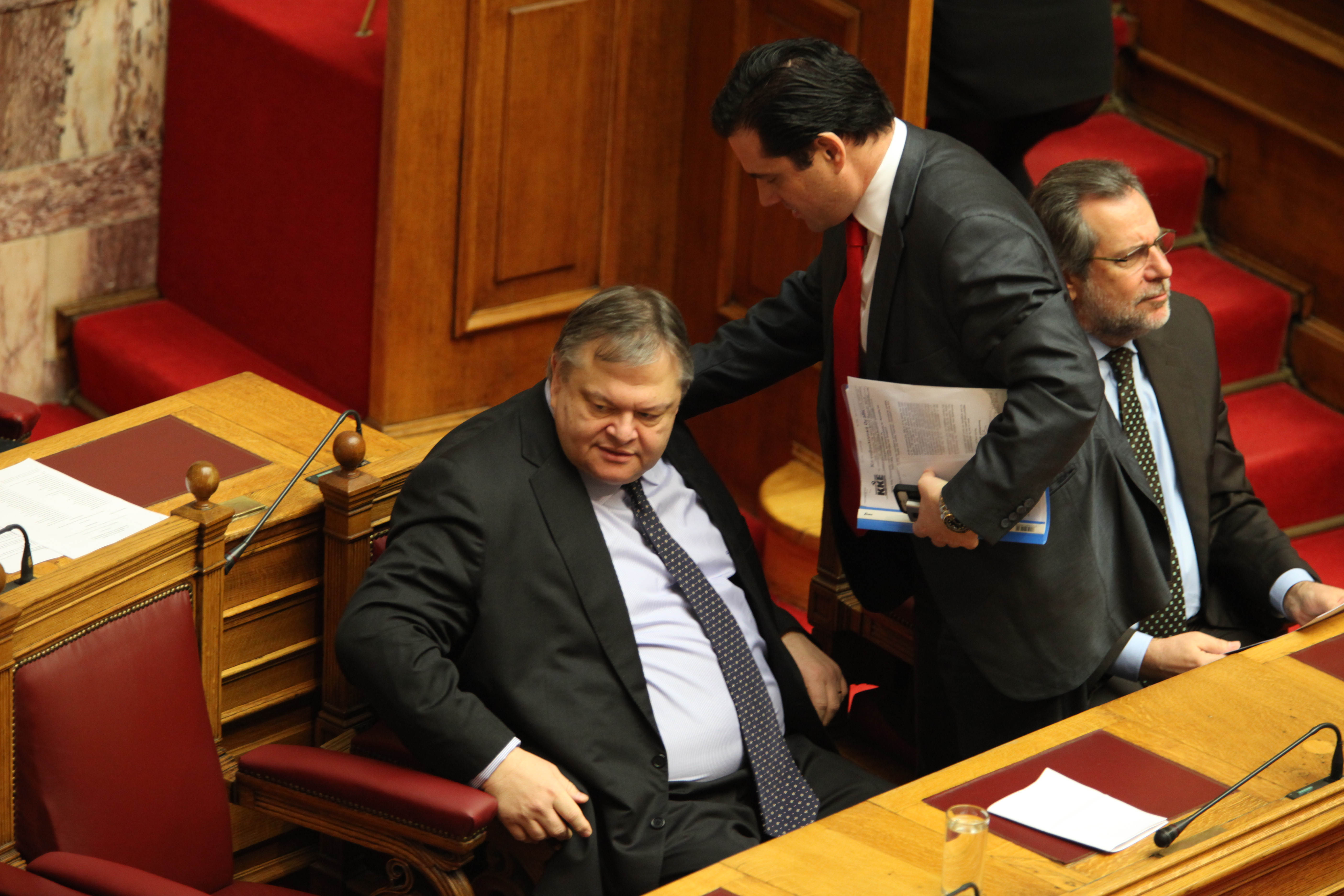 ΠΑΣΟΚ σε Αδωνι: Σταμάτα κάθε αναφορά σε απολύσεις γιατρών και προσωπικού!
