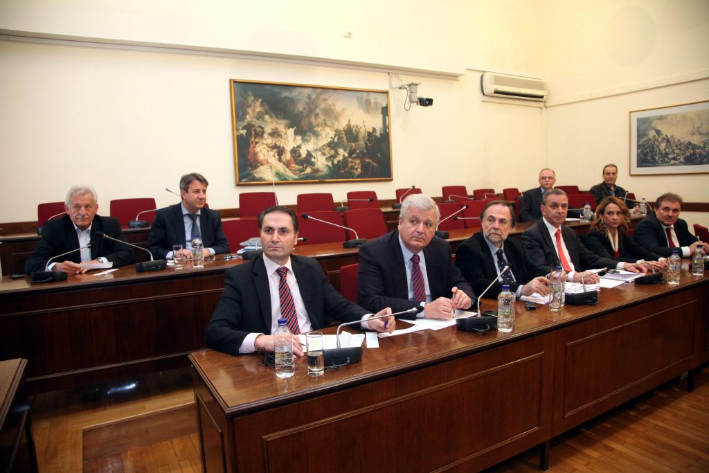 Την Τρίτη η πρεμιέρα της Εξεταστικής για το έλλειμμα