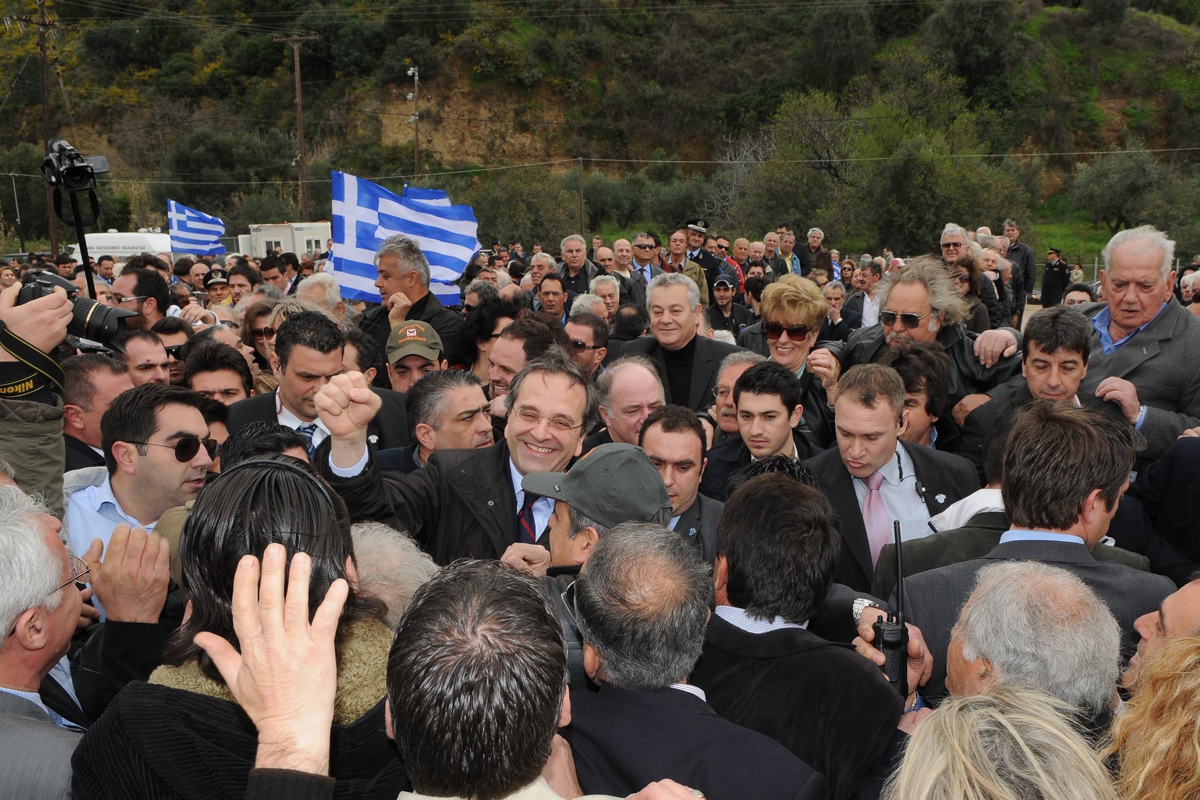 Ποιός ζήτησε από τον Σαμαρά να χορέψουν καλαματιανό;
