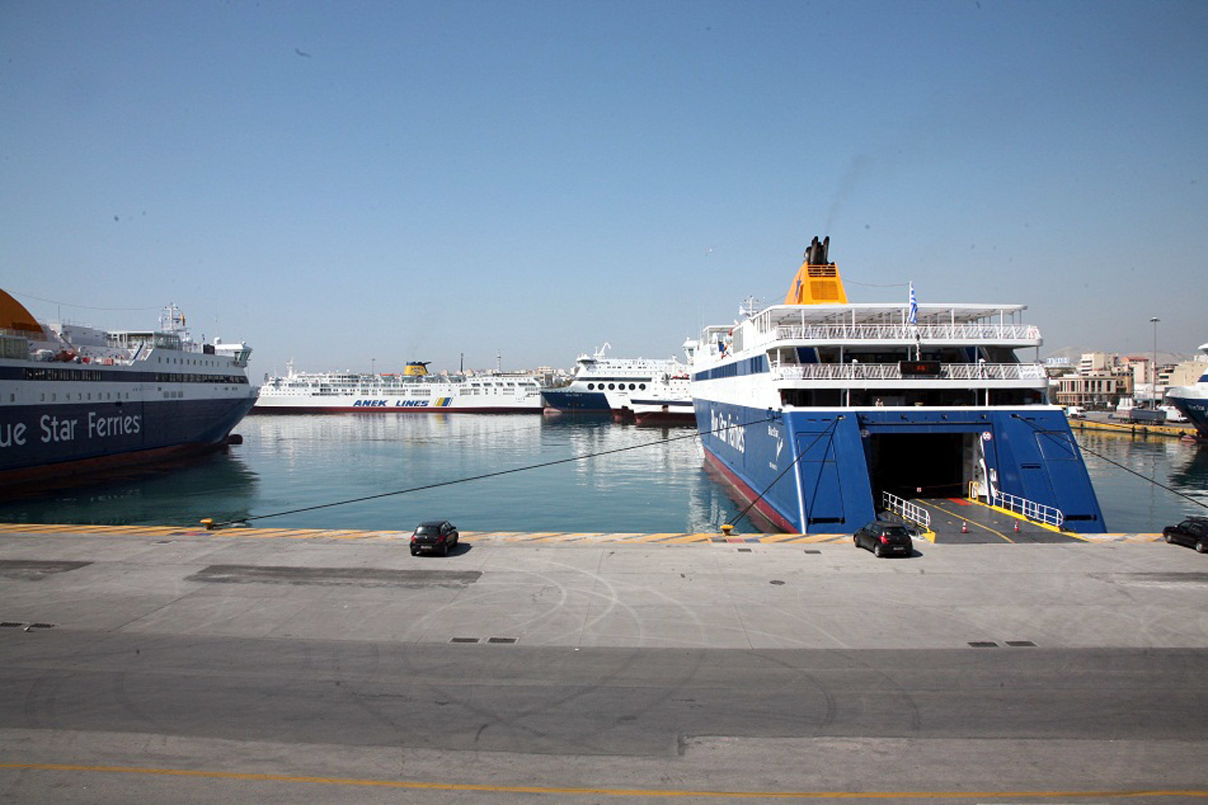 Αναστολή της απεργίας αποφάσισε η ΠΝΟ – Αύριο στις 6 λύνουν κάβους τα πλοία