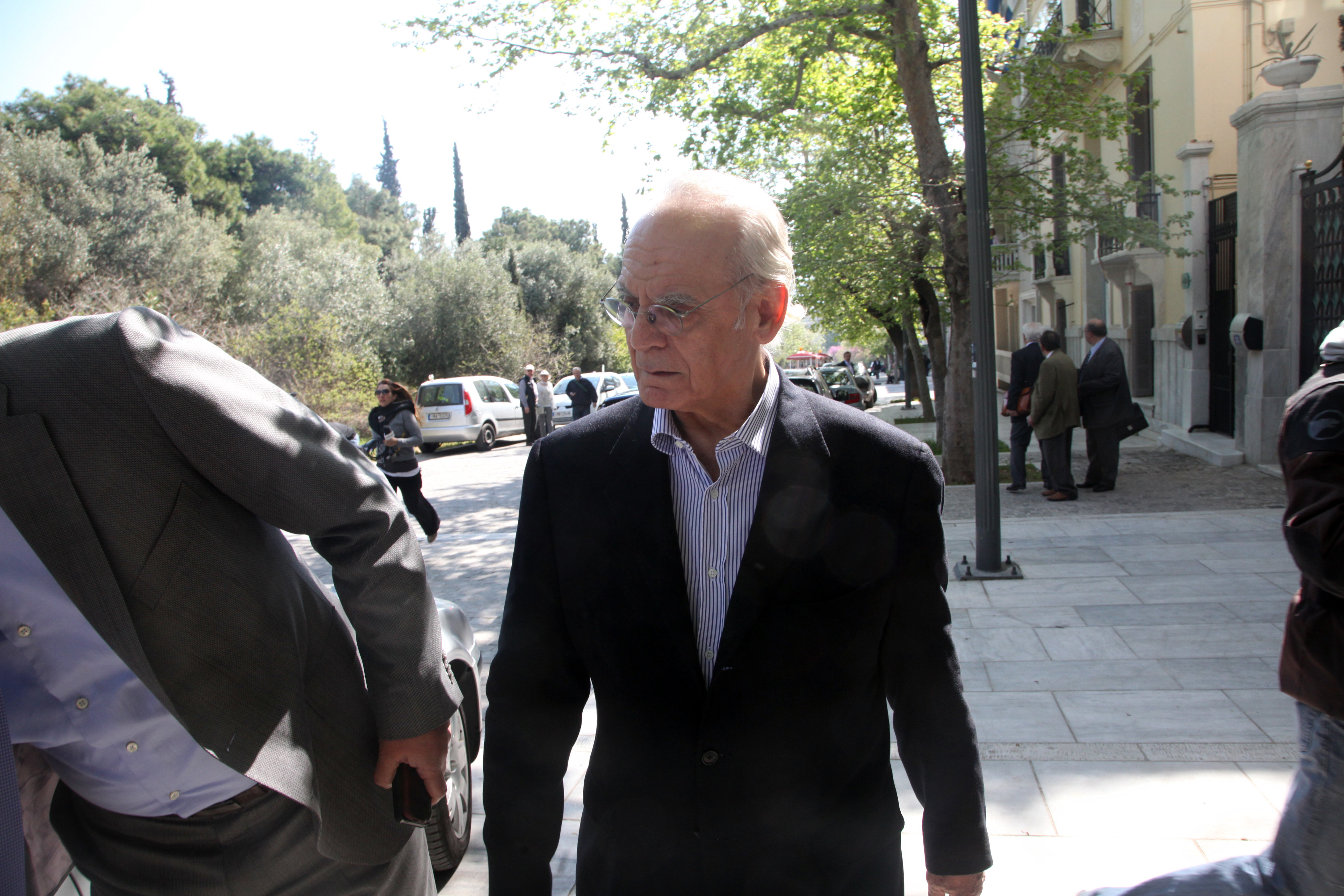 Ο Άκης Τσοχατζόπουλος και ο ληστής Βαραββάς