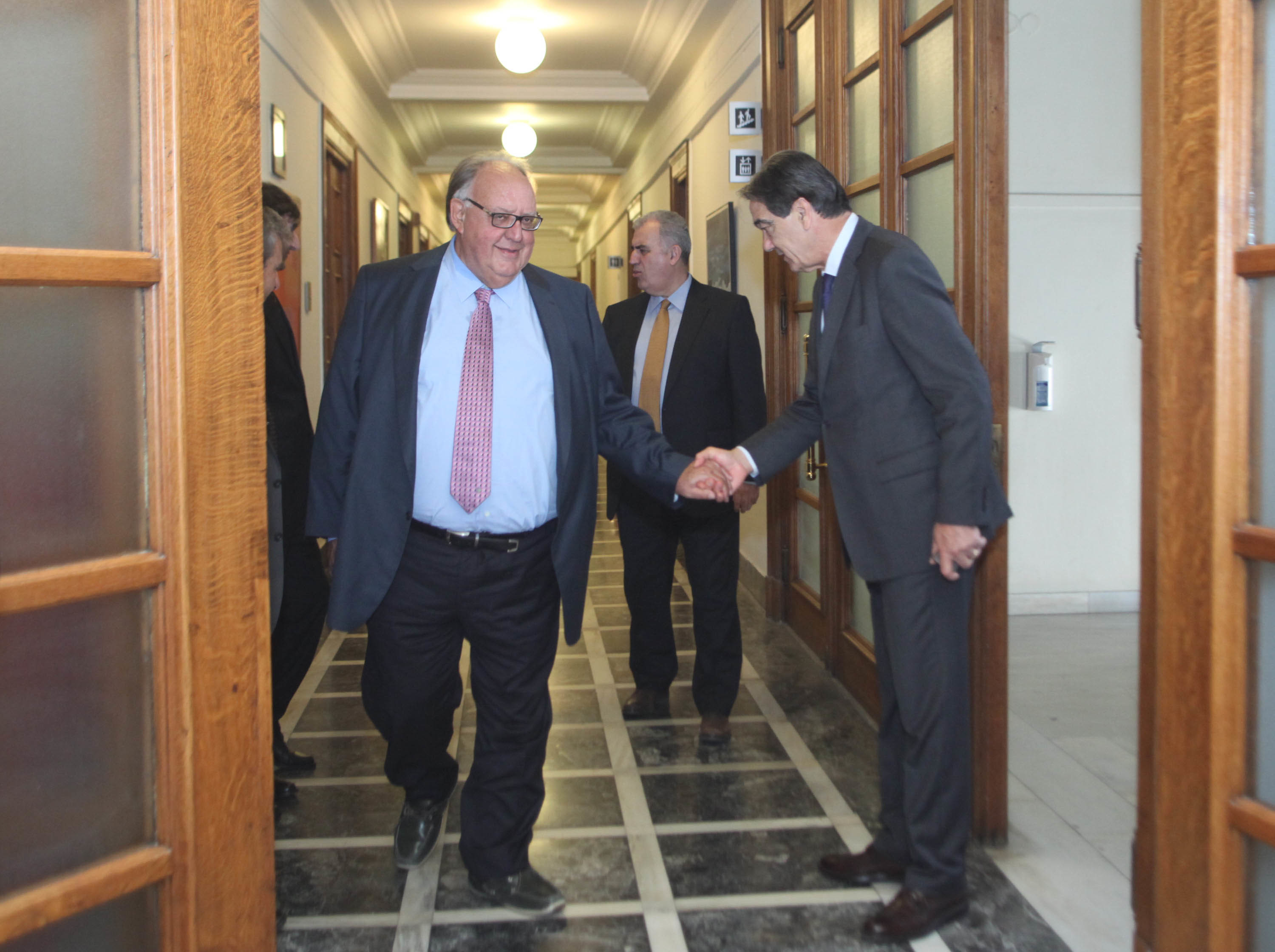 Πάγκαλος: “Αν βγεί ο Τσίπρας με 70% θα μπούμε σε ένα αεροπλάνο και θα φύγουμε διότι θα διαλυθεί η χώρα”