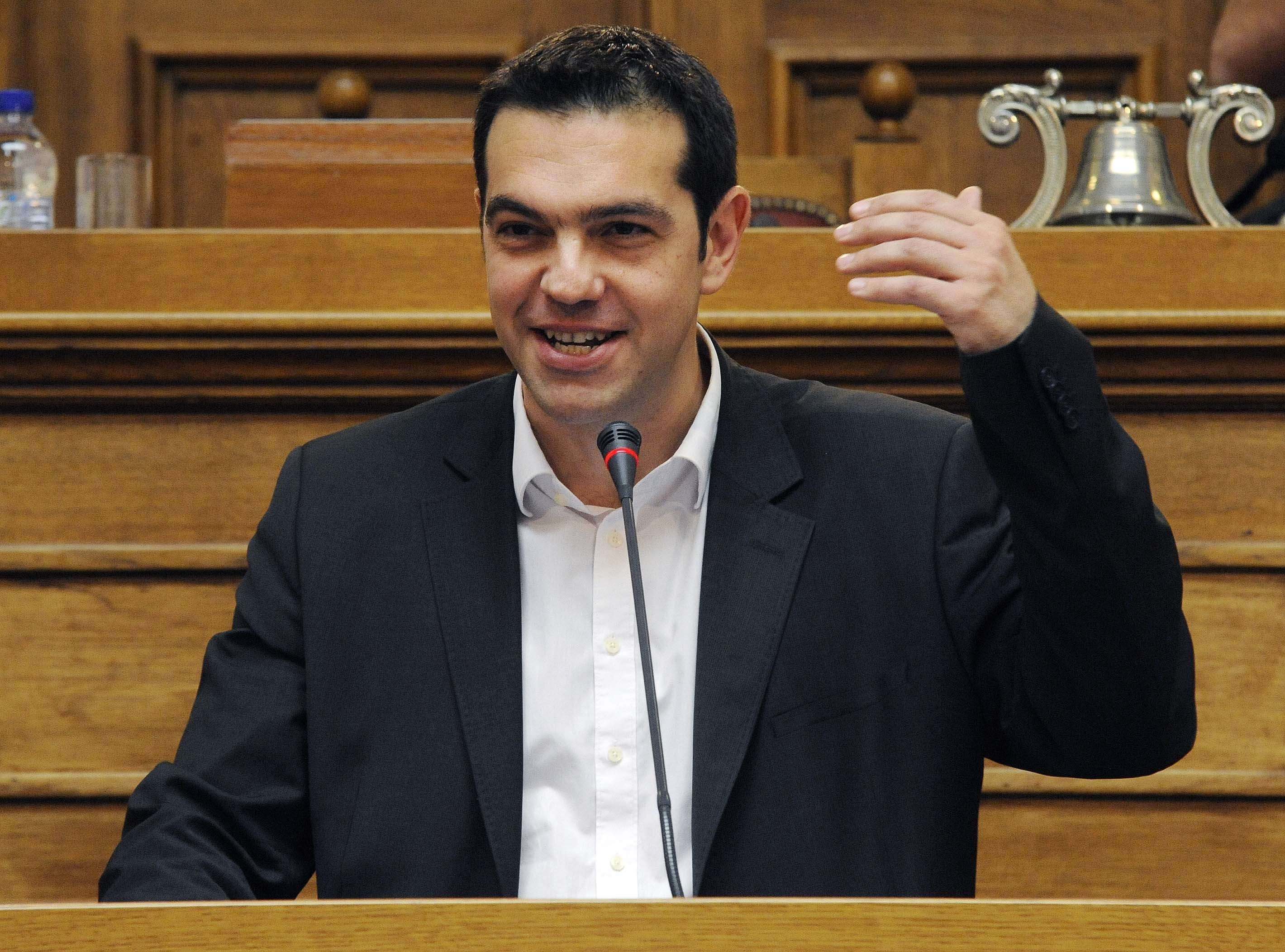 Τσίπρας: «Σαμαράς και Βενιζέλος γιες-μεν της κλονιζόμενης κ. Μέρκελ και του απελθόντος κ. Σαρκοζί»