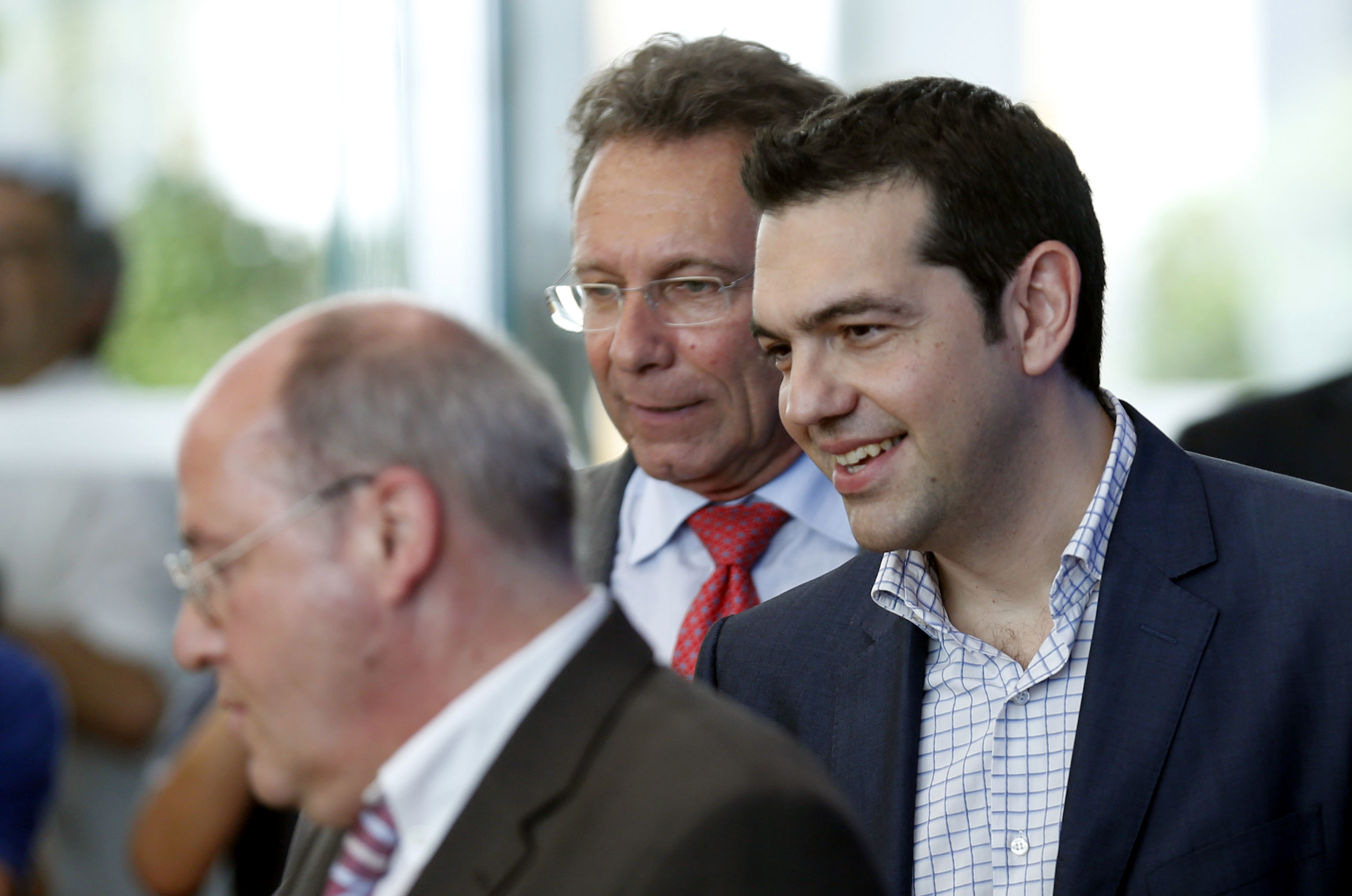 Αμετροεπής και μικρομέγαλο ο Τσίπρας