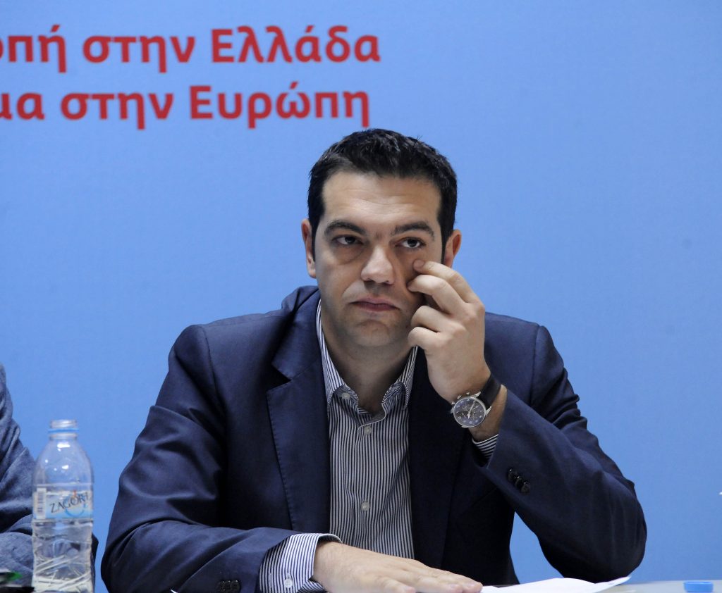 Αναβρασμός στον ΣΥΡΙΖΑ από την απόφαση Τσίπρα να δεχθεί στελέχη του παλαιού ΠΑΣΟΚ