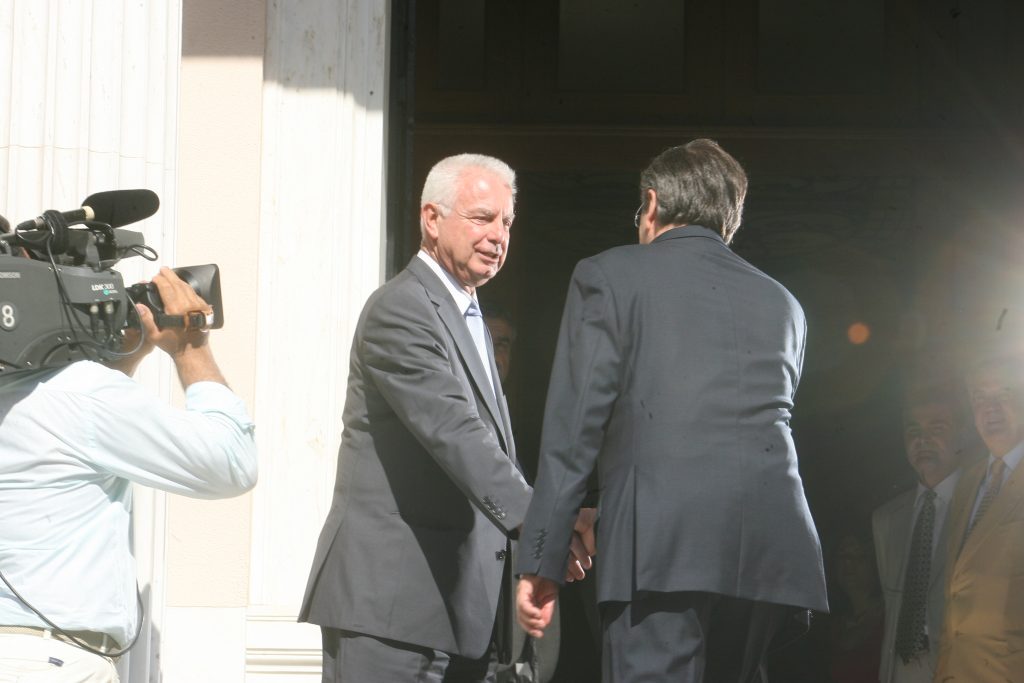 Πικραμμένος: Να φροντίσετε να δικαιωθούν οι θυσίες του λαού!