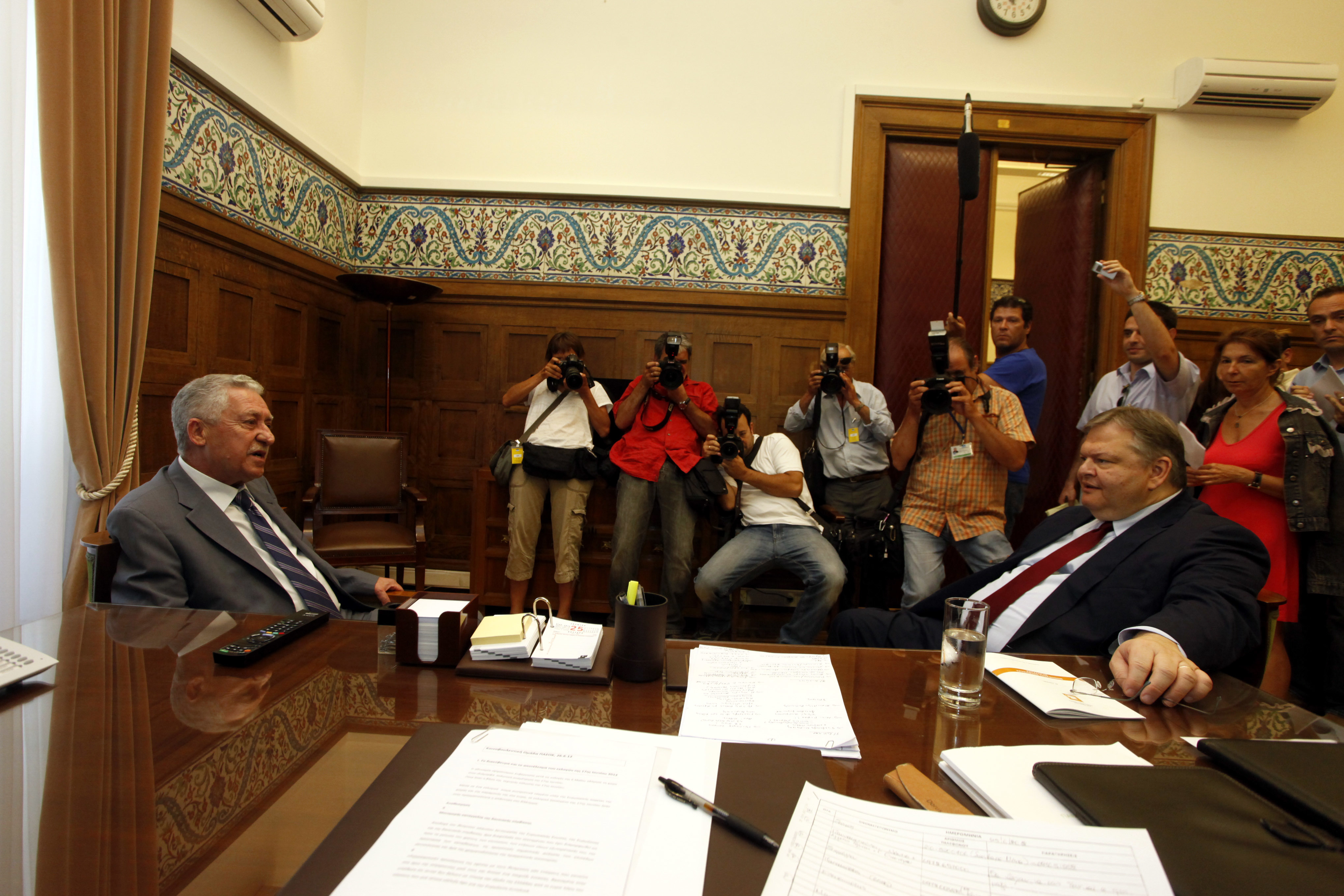 Η πλατφόρμα διακυβέρνησης και διαπραγμάτευσης