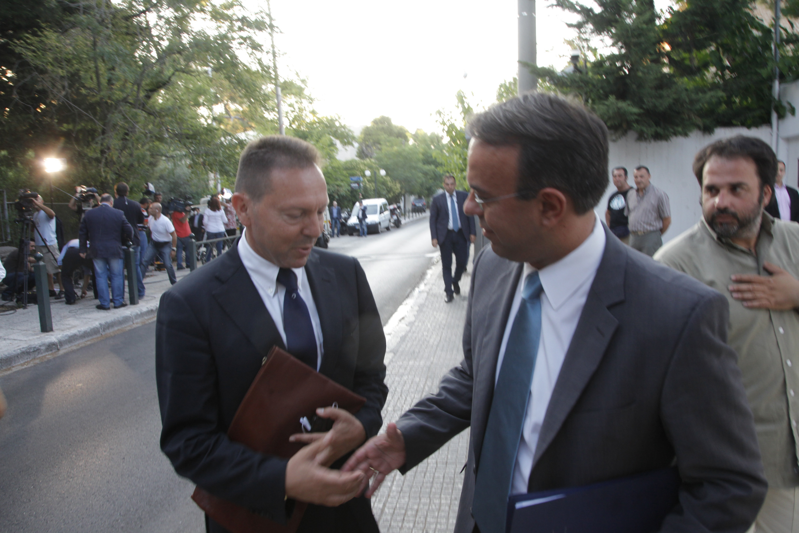 Όλοι οι άνθρωποι του Στουρνάρα