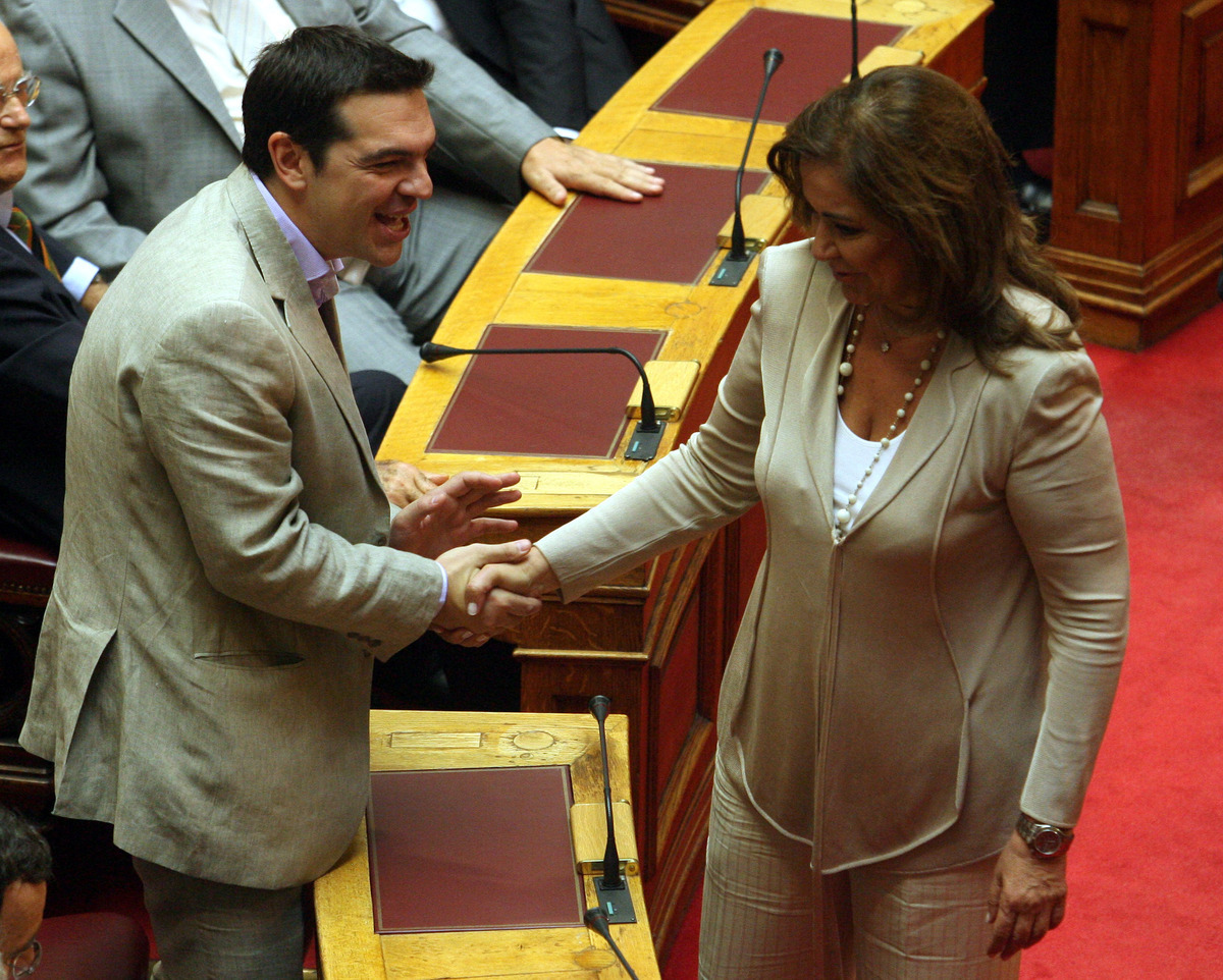 Το τηλεφώνημα Τσίπρα στη Ντόρα