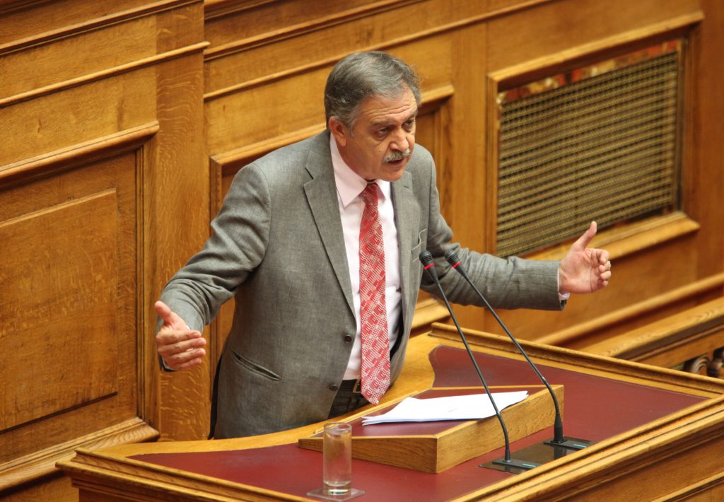 ΠΑΣΟΚ: Απειλεί να καταψηφίσει 2 διατάξεις στο νομοσχέδιο για τις αποκρατικοποιήσεις