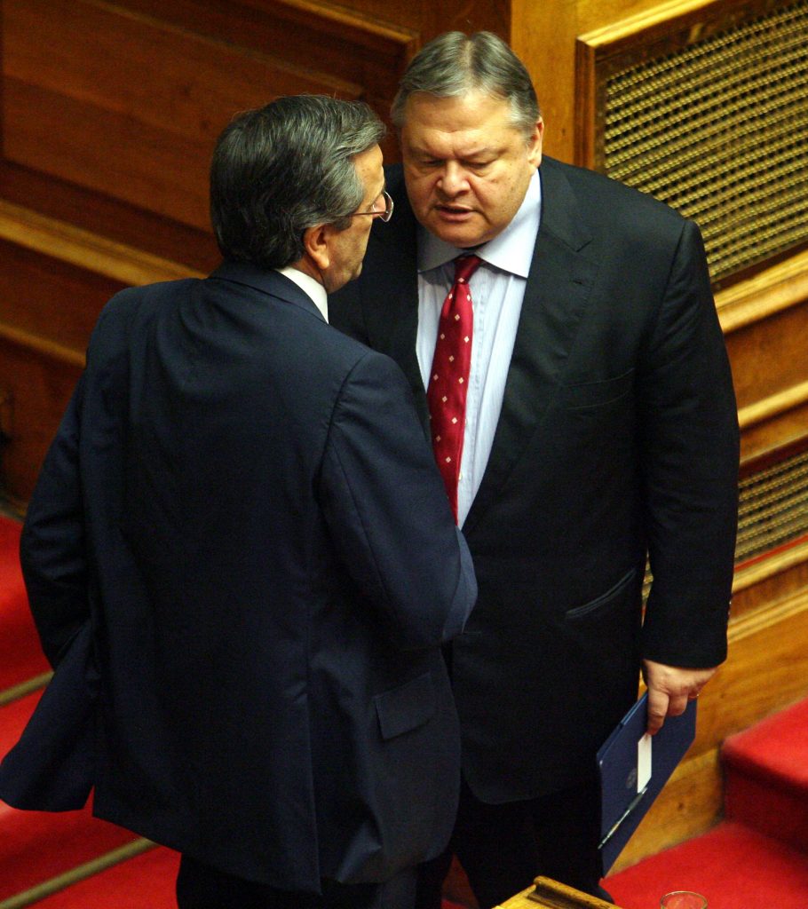 Βενιζέλος: Εσπευσμένη και ατυχής η δήλωση Σαμαρά ότι η διαπραγμάτευση τελείωσε! Όχι στα μέτρα από βουλευτές του ΠΑΣΟΚ – Όχι θα πει η ΔΗΜΑΡ