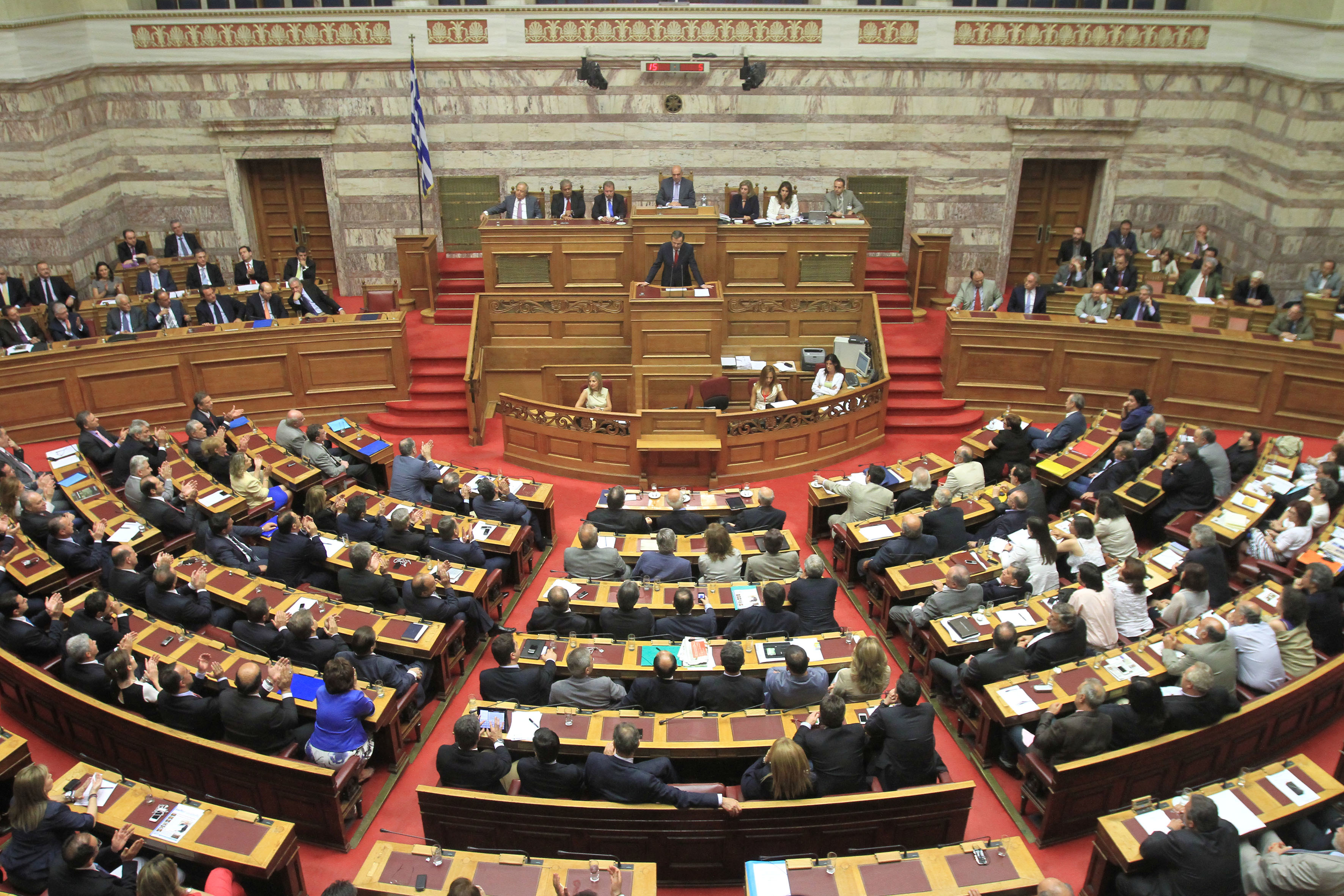 Δεν μπορούν να εκλέξουν προεδρείο στην Επιτροπή Θεσμών και Διαφάνειας