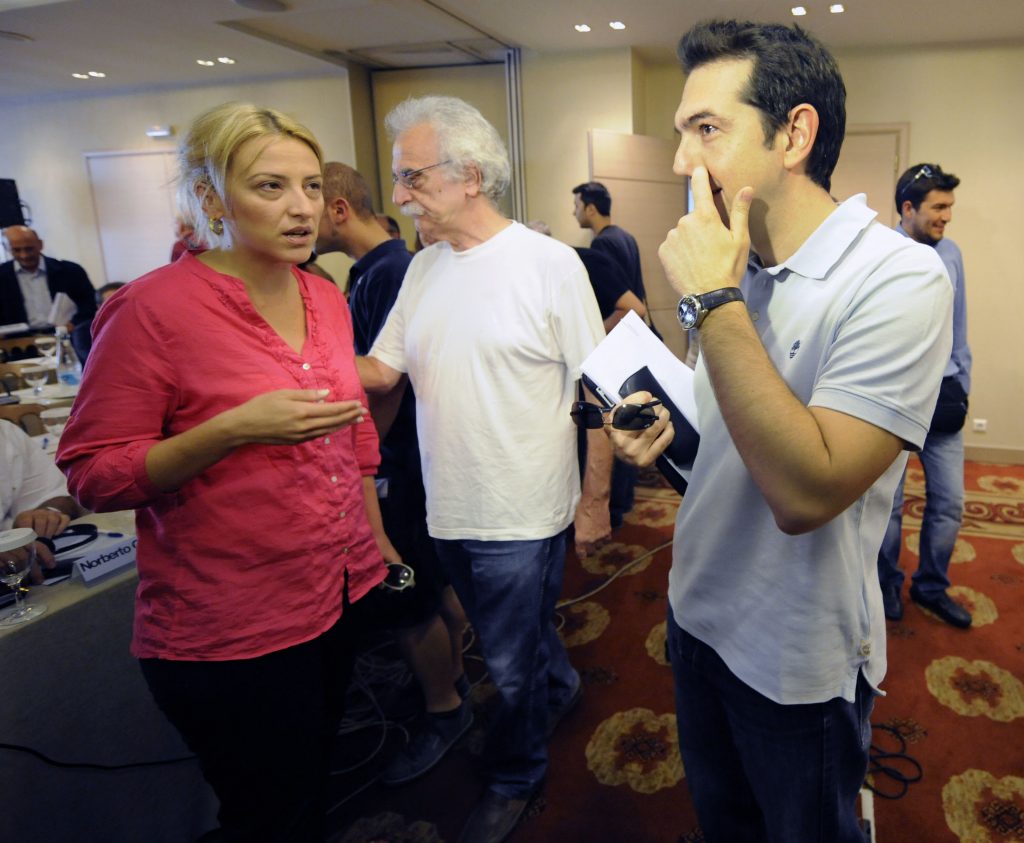 Δούρου: Να σταματήσουν τα προσωπικά δελτία Τύπου για την οικονομία!