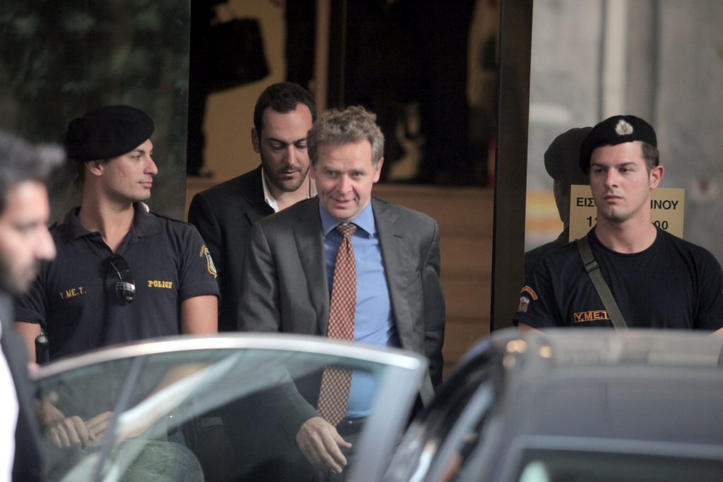 ΚΟΜΙΣΙΟΝ: Φεύγει για μία εβδομάδα η τρόικα