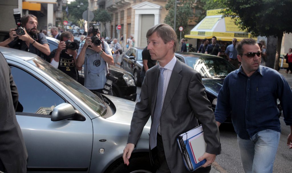 Όλα ανοιχτά μετά την 5ωρη συνάντηση Στουρνάρα – τρόικας