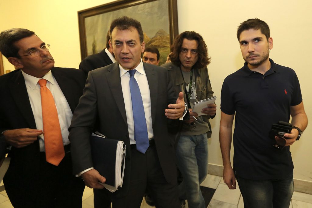 Βρούτσης σε Νικολόπουλο: Εχω διορίσει λιγότερους υπαλλήλους απ’ όσους προβλέπεται